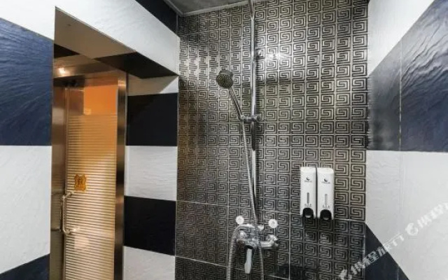 Plinisi American Hotel (Lixin Road Store, Five Star Pedestrian Street, Liuzhou)