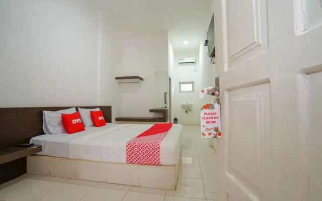 Super OYO 1868 Penginapan Sekip