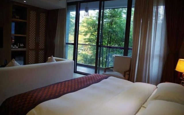 Huifeng Hotel