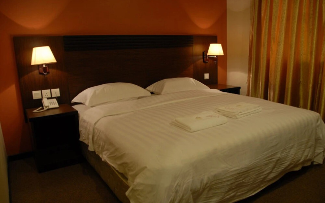 Queen Hotel