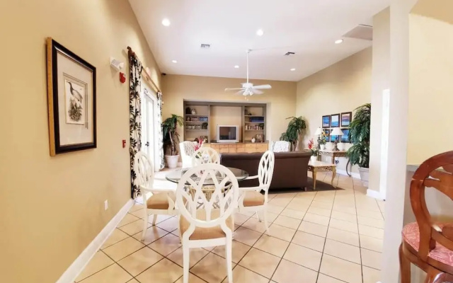 Vancouver West UBC-Adjacent Luxury Home Retreat 4B