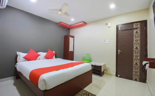 OYO 71175 Green Palace Guest House