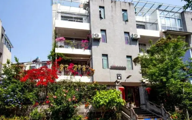 Tengchong Jiajing Garden Homestay