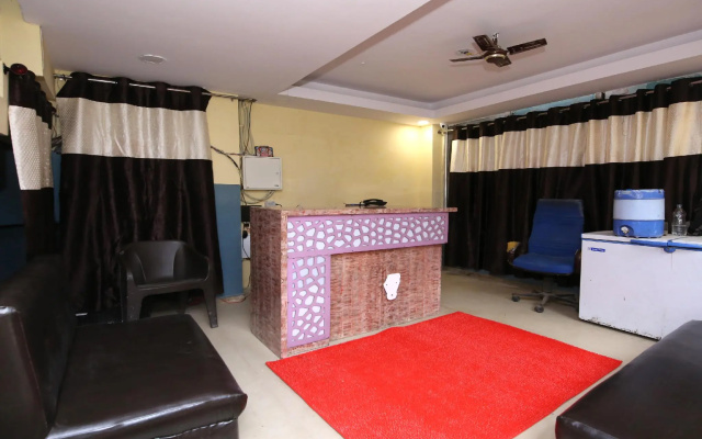 Hotel Mayur by OYO Rooms