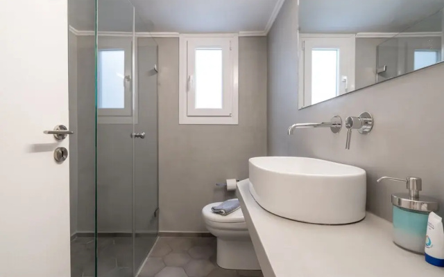 Zan Moreas Beautiful Apt in Koukaki