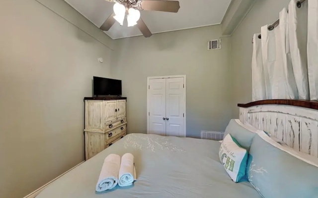 Coastal Hideaway by Silver Sands Vacation Rentals