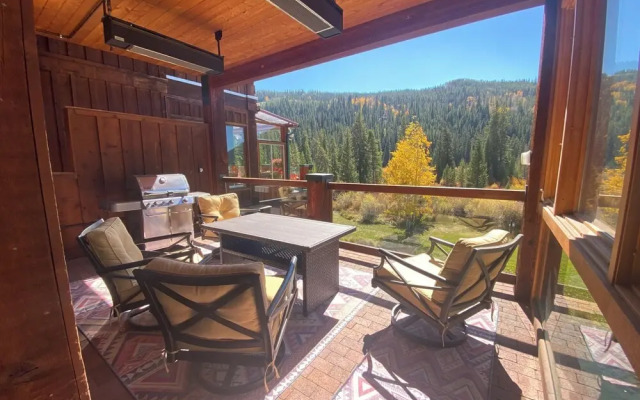201 Mill Creek Condo