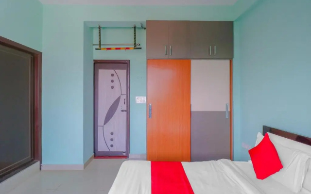 OYO Flagship AM Residency Near Noida Sector 51 Metro Station