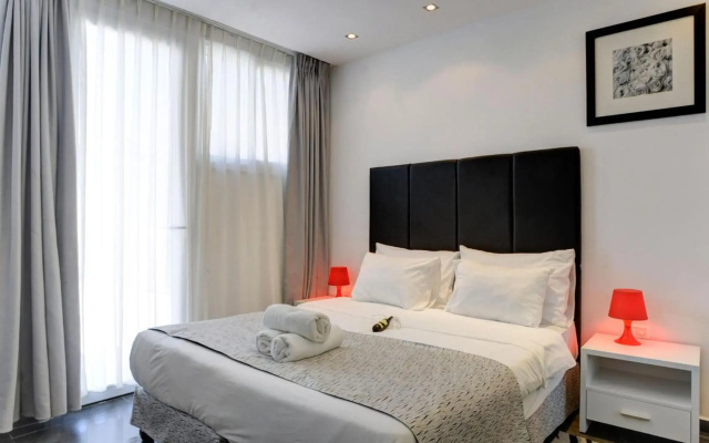 Geula Suites