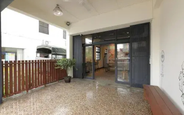Topbunk Hostel