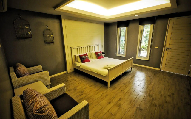 Paragon Inn
