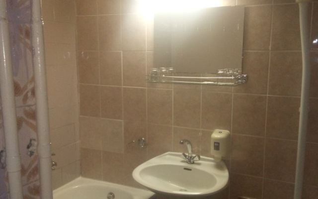 Motel Licki Krovovi