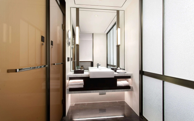 Ramada Plaza By Wyndham Poyang Hotel