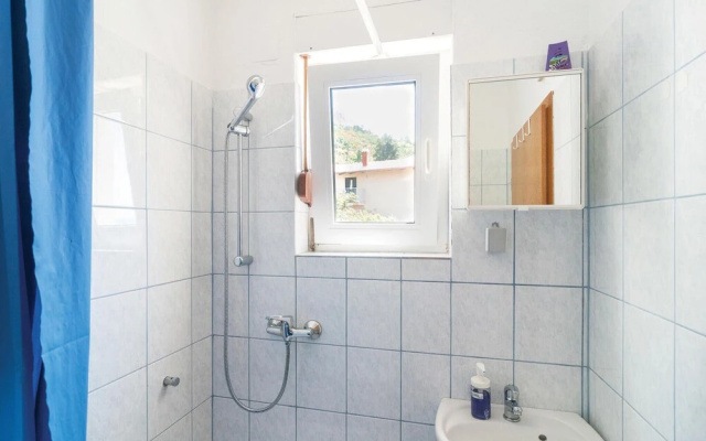Beautiful Home in Omis With Wifi and 8 Bedrooms