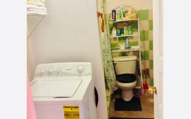 Alexander's Apartments