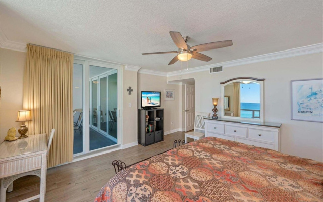 Shoreline Towers 2084 2 Bedroom Condo