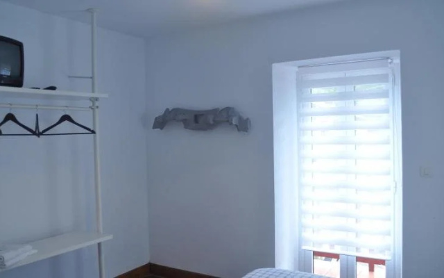 Hostal Auzoa