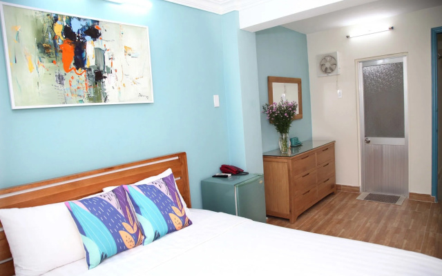 Cozy Hotel - 140 Cong Quynh