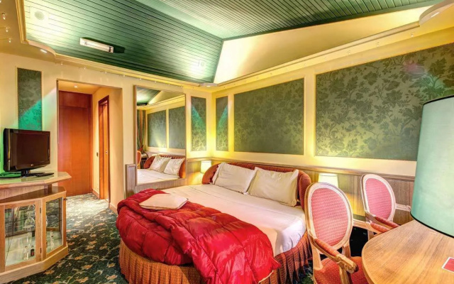 Motel Regal