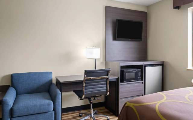 Super 8 by Wyndham Hagerstown I-70