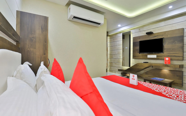 OYO 15453 Hotel Pearl