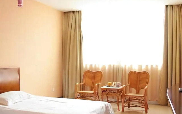 Hua Feng Hotel
