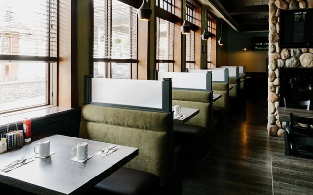 Elk + Avenue Hotel
