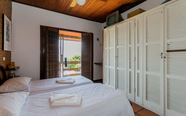 Casa em Ilhabella, vista incrível a 200 metros da praia