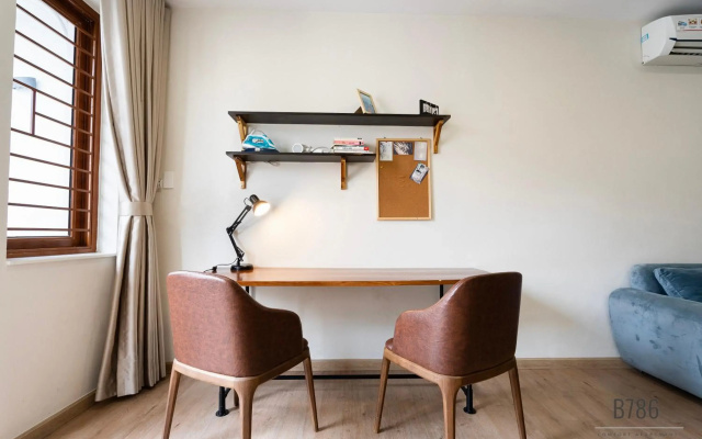 B786 Apartment
