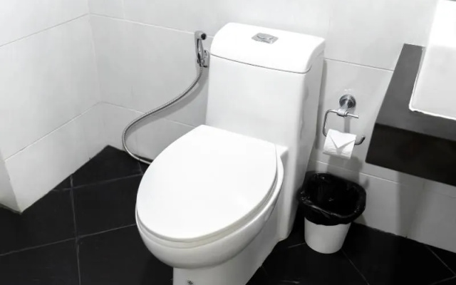 Roomquest Don Muang Airport