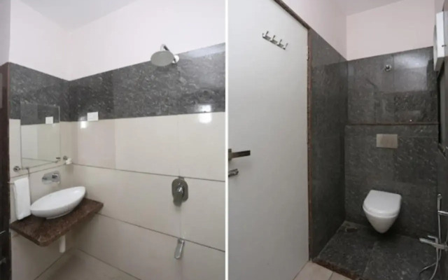 OYO 19312 Hotel Shiv Shakti