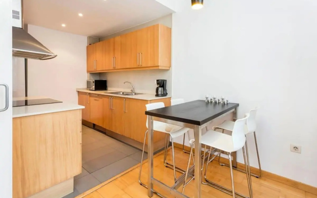 Spacious and Elegant 4 Bedroom with Private Terrace