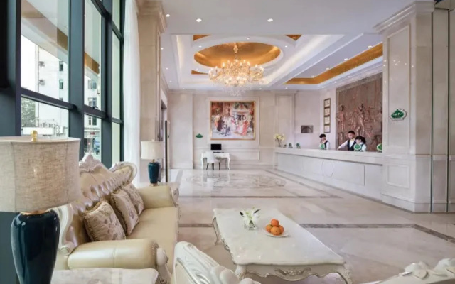 Vienna Hotel (Shenzhen Longgang Xinsheng Metro Station Branch)