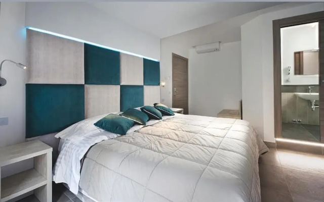 Orange Suites