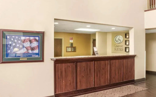 Comfort Suites