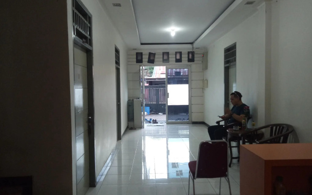 KoolKost @ Jalan Poros Maros
