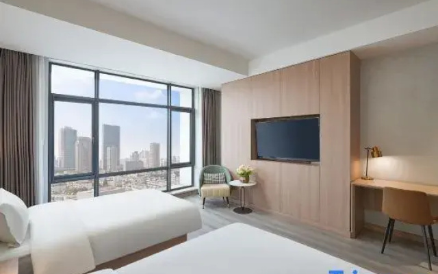 Sea Dream Hotel (Nanjing Olympic Sports Center Yingtian Street Subway Station Branch)