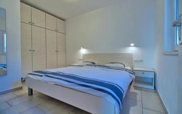 Apartments Podvorac