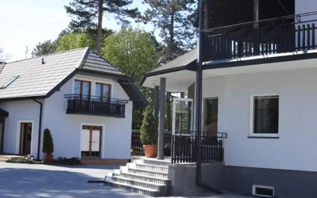 Hotel Pod Różami