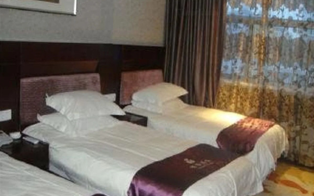 Yiwu YaYuan Hotel
