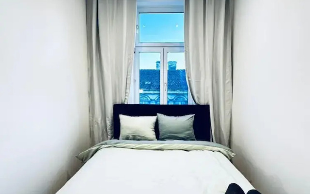 Lovely 4BR Apt Near Kaufpark Alterlaa