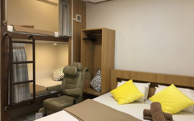 Express Hostel