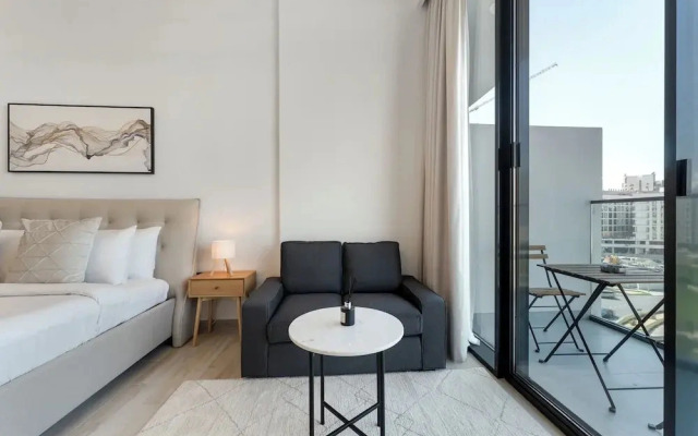 Chic Studio Cinema & Game Room in Arjan