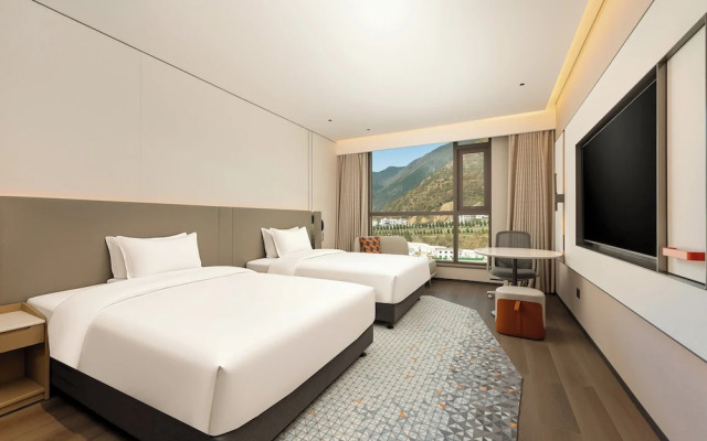 Holiday Inn Express Luding by IHG