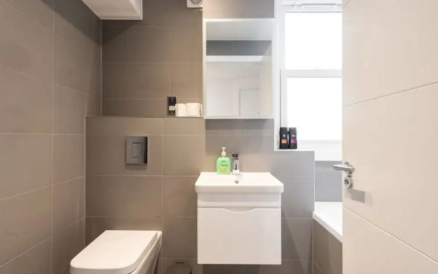 Stunning Hyde Park Apartment SS3