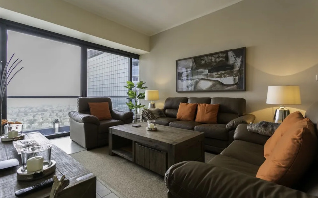 One Perfect Stay - Goldcrest Views 1