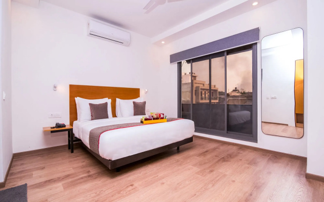 OYO Townhouse 023 CR Park