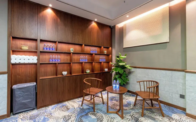 Nostalgia S Hotel(Kunming Dongfeng Square)