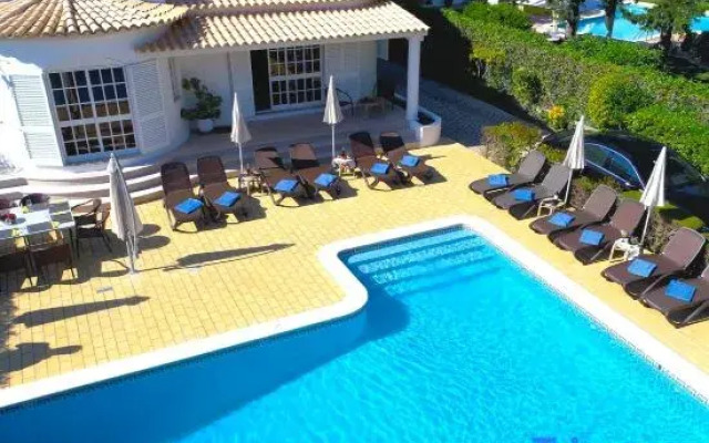 Villa tenazinha I Heated Pool Sleeps up to 20