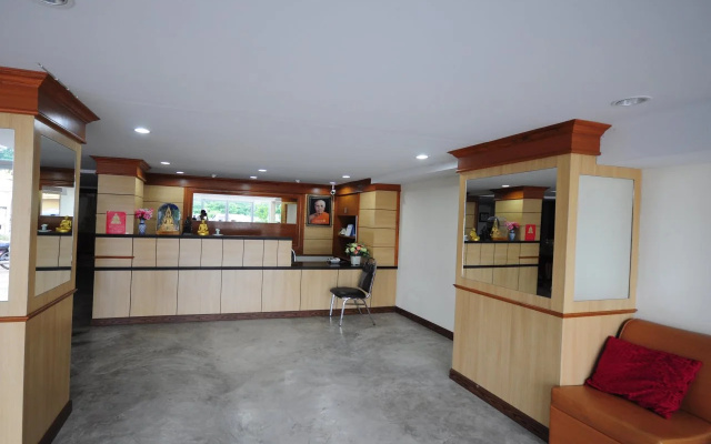 Phoonsab Hostel